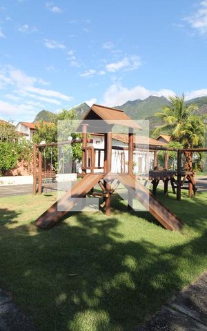 Casa de condomínio para alugar com 250m², 4 quartos e 1 vaga Casa de condomínio para alugar com 250m², 4 quartos e 1 vagaÁrea comum - Playground