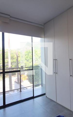 Casa de condomínio para alugar com 250m², 4 quartos e 1 vaga Casa de condomínio para alugar com 250m², 4 quartos e 1 vagaSuíte 1