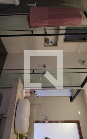 Casa de condomínio para alugar com 250m², 4 quartos e 1 vaga Casa de condomínio para alugar com 250m², 4 quartos e 1 vagaBanheiro da Suíte 4
