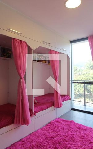 Casa de condomínio para alugar com 250m², 4 quartos e 1 vaga Casa de condomínio para alugar com 250m², 4 quartos e 1 vagaSuíte 4