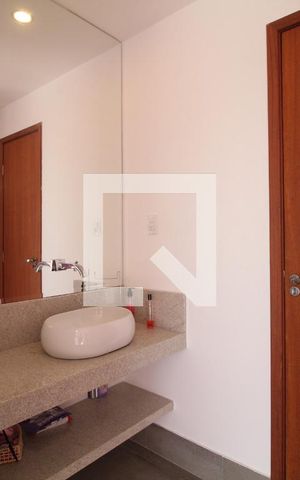 Casa de condomínio para alugar com 250m², 4 quartos e 1 vaga Casa de condomínio para alugar com 250m², 4 quartos e 1 vagaBanheiro da Suíte 3