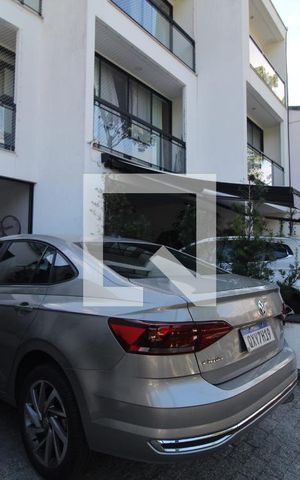 Casa de condomínio para alugar com 250m², 4 quartos e 1 vaga Casa de condomínio para alugar com 250m², 4 quartos e 1 vagaGaragem