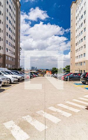 Apartamento para alugar com 45m², 2 quartos e sem vaga Apartamento para alugar com 45m², 2 quartos e sem vagaÁrea comum - Estacionamento