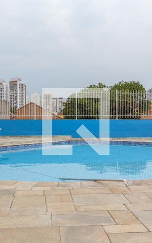 Apartamento à venda com 115m², 3 quartos e 1 vaga Apartamento à venda com 115m², 3 quartos e 1 vagaÁrea comum - Piscina