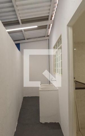 Casa à venda com 201m², 4 quartos e 2 vagas Casa à venda com 201m², 4 quartos e 2 vagasÁrea de Serviço