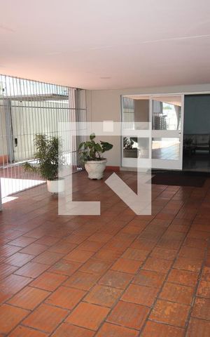 Apartamento à venda com 70m², 2 quartos e 2 vagasHall de entrada