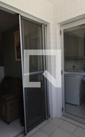 Apartamento à venda com 75m², 2 quartos e 1 vaga Apartamento à venda com 75m², 2 quartos e 1 vagaVaranda da Sala