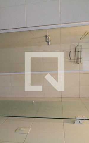 Apartamento à venda com 75m², 2 quartos e 1 vaga Apartamento à venda com 75m², 2 quartos e 1 vagaBanheiro da Suíte