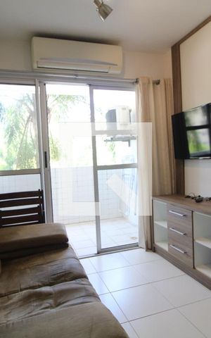 Apartamento à venda com 75m², 2 quartos e 1 vaga Apartamento à venda com 75m², 2 quartos e 1 vagaSala