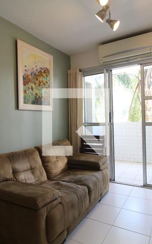 Apartamento à venda com 75m², 2 quartos e 1 vaga Apartamento à venda com 75m², 2 quartos e 1 vagaSala