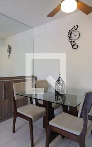 Apartamento à venda com 75m², 2 quartos e 1 vaga Apartamento à venda com 75m², 2 quartos e 1 vagaSala