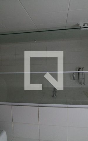 Apartamento à venda com 75m², 2 quartos e 1 vaga Apartamento à venda com 75m², 2 quartos e 1 vagaBanheiro Social