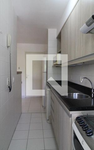Apartamento à venda com 75m², 2 quartos e 1 vaga Apartamento à venda com 75m², 2 quartos e 1 vagaCozinha e Área de Serviço