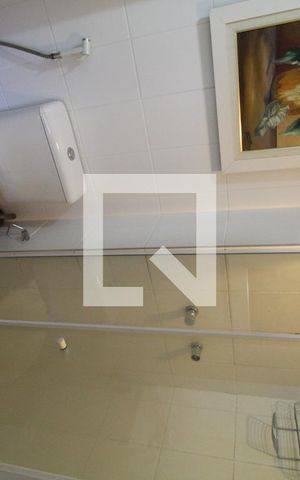 Apartamento à venda com 75m², 2 quartos e 1 vaga Apartamento à venda com 75m², 2 quartos e 1 vagaBanheiro da Suíte
