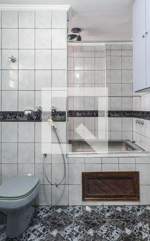 Apartamento para alugar com 130m², 3 quartos e 1 vagaBanheiro