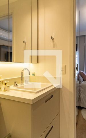 Apartamento à venda com 158m², 3 quartos e 2 vagas Apartamento à venda com 158m², 3 quartos e 2 vagasBanheiro da Suíte 3