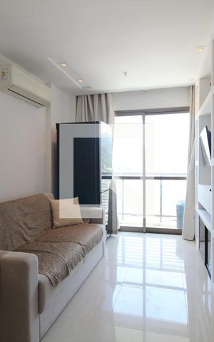 Studio para alugar com 34m², 1 quarto e 1 vaga Studio para alugar com 34m², 1 quarto e 1 vagaSala
