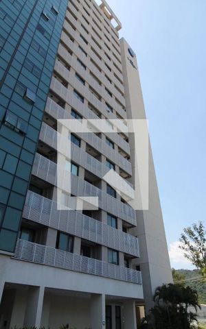 Studio para alugar com 34m², 1 quarto e 1 vaga Studio para alugar com 34m², 1 quarto e 1 vagaFachada