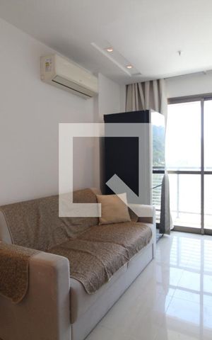 Studio para alugar com 34m², 1 quarto e 1 vaga Studio para alugar com 34m², 1 quarto e 1 vagaSala