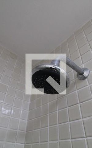Studio para alugar com 34m², 1 quarto e 1 vaga Studio para alugar com 34m², 1 quarto e 1 vagaBanheiro