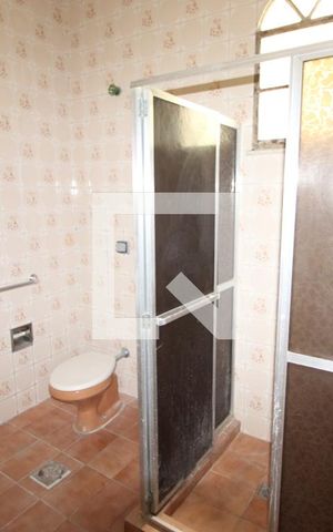 Casa à venda com 144m², 2 quartos e 1 vagaBanheiro social 