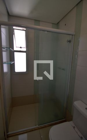 Apartamento à venda com 85m², 2 quartos e 2 vagas Apartamento à venda com 85m², 2 quartos e 2 vagasBanheiro da Suíte 2