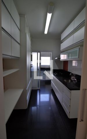 Apartamento à venda com 85m², 2 quartos e 2 vagas Apartamento à venda com 85m², 2 quartos e 2 vagasCozinha