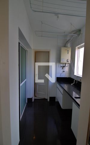 Apartamento à venda com 85m², 2 quartos e 2 vagas Apartamento à venda com 85m², 2 quartos e 2 vagasÁrea de Serviço