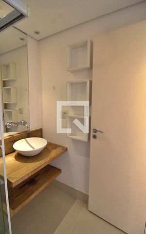 Apartamento à venda com 85m², 2 quartos e 2 vagas Apartamento à venda com 85m², 2 quartos e 2 vagasBanheiro
