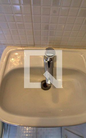 Apartamento à venda com 85m², 2 quartos e 2 vagas Apartamento à venda com 85m², 2 quartos e 2 vagasBanheiro de serviço