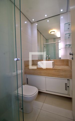 Apartamento à venda com 85m², 2 quartos e 2 vagas Apartamento à venda com 85m², 2 quartos e 2 vagasBanheiro da Suíte 2