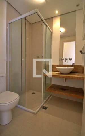 Apartamento à venda com 85m², 2 quartos e 2 vagas Apartamento à venda com 85m², 2 quartos e 2 vagasBanheiro