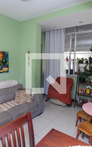 Apartamento à venda com 62m², 2 quartos e sem vagaSala