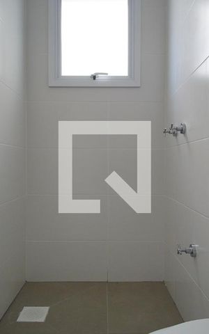 Apartamento à venda com 176m², 2 quartos e 2 vagasBanheiro da Suíte