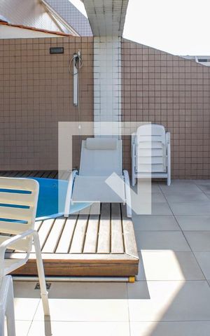 Apartamento à venda com 160m², 2 quartos e 2 vagas Apartamento à venda com 160m², 2 quartos e 2 vagasPiscina