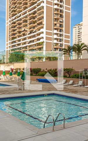 Apartamento à venda com 160m², 2 quartos e 2 vagas Apartamento à venda com 160m², 2 quartos e 2 vagasÁrea comum - Piscina