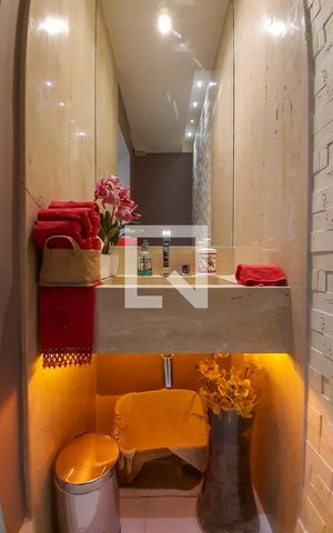 Apartamento à venda com 160m², 2 quartos e 2 vagas Apartamento à venda com 160m², 2 quartos e 2 vagasLavabo