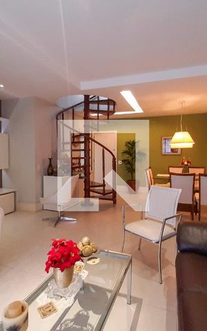 Apartamento à venda com 160m², 2 quartos e 2 vagas Apartamento à venda com 160m², 2 quartos e 2 vagasSala