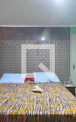 Casa à venda com 400m², 2 quartos e 2 vagas Casa à venda com 400m², 2 quartos e 2 vagasSuíte