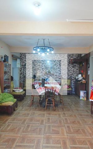 Casa à venda com 400m², 2 quartos e 2 vagas Casa à venda com 400m², 2 quartos e 2 vagasSala