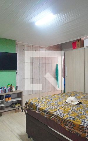 Casa à venda com 400m², 2 quartos e 2 vagas Casa à venda com 400m², 2 quartos e 2 vagasSuíte
