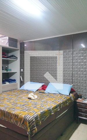 Casa à venda com 400m², 2 quartos e 2 vagas Casa à venda com 400m², 2 quartos e 2 vagasSuíte