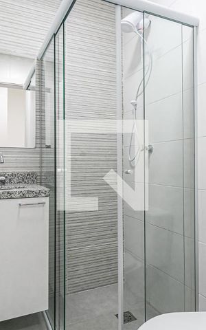 Apartamento à venda com 36m², 2 quartos e sem vaga Apartamento à venda com 36m², 2 quartos e sem vagaBanheiro