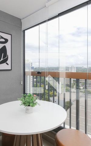 Studio à venda com 28m², 1 quarto e sem vaga Studio à venda com 28m², 1 quarto e sem vagaVaranda