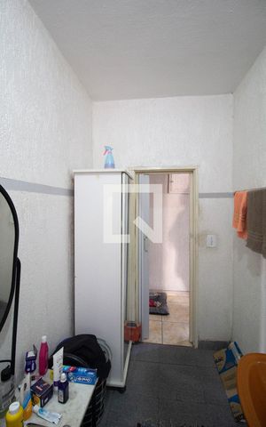 Casa à venda com 333m², 3 quartos e 2 vagas Casa à venda com 333m², 3 quartos e 2 vagasBanheiro