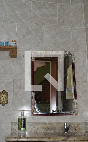 Casa à venda com 300m², 5 quartos e 1 vagaBanheiro
