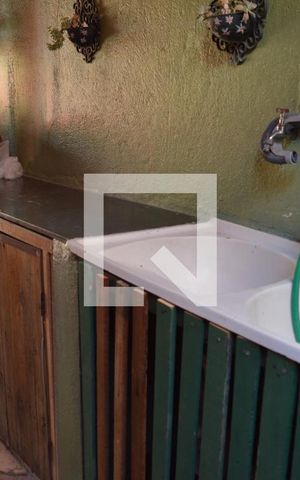 Casa à venda com 300m², 5 quartos e 1 vagaÁrea de Serviço