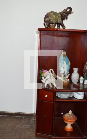 Casa à venda com 300m², 5 quartos e 1 vagaSala 2