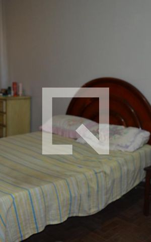 Casa à venda com 300m², 5 quartos e 1 vagaQuarto 