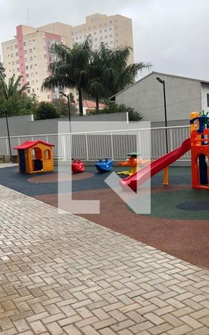 Apartamento para alugar com 44m², 2 quartos e sem vaga Apartamento para alugar com 44m², 2 quartos e sem vagaÁrea comum - Playground